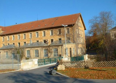 Gebäude der alten Papierfabrik in Dettingen